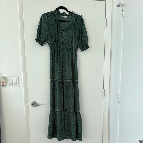 Max Studio Dresses & Skirts - Max Studio Green Maxi Dress M